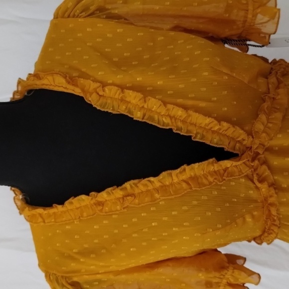 NWT Story On mustard mini dress w V neckline, ruffle SO CUTE! - Picture 2 of 16